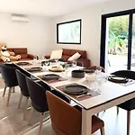 Bord De Avec Piscine Et Jardin Tropical - Seaside With Pool And Tropical Garden Villa Fréjus