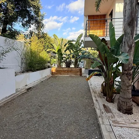 Vila Bord De Avec Piscine Et Jardin Tropical - Seaside With Pool And Tropical Garden