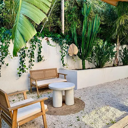 Bord De Avec Piscine Et Jardin Tropical - Seaside With Pool And Tropical Garden Vila *